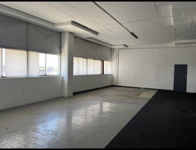 INDUSTRIAL PROPERTY TO RENT IN SALT RIVER
